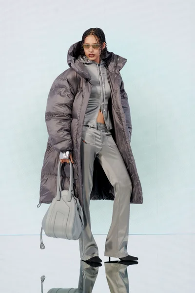 Look 17